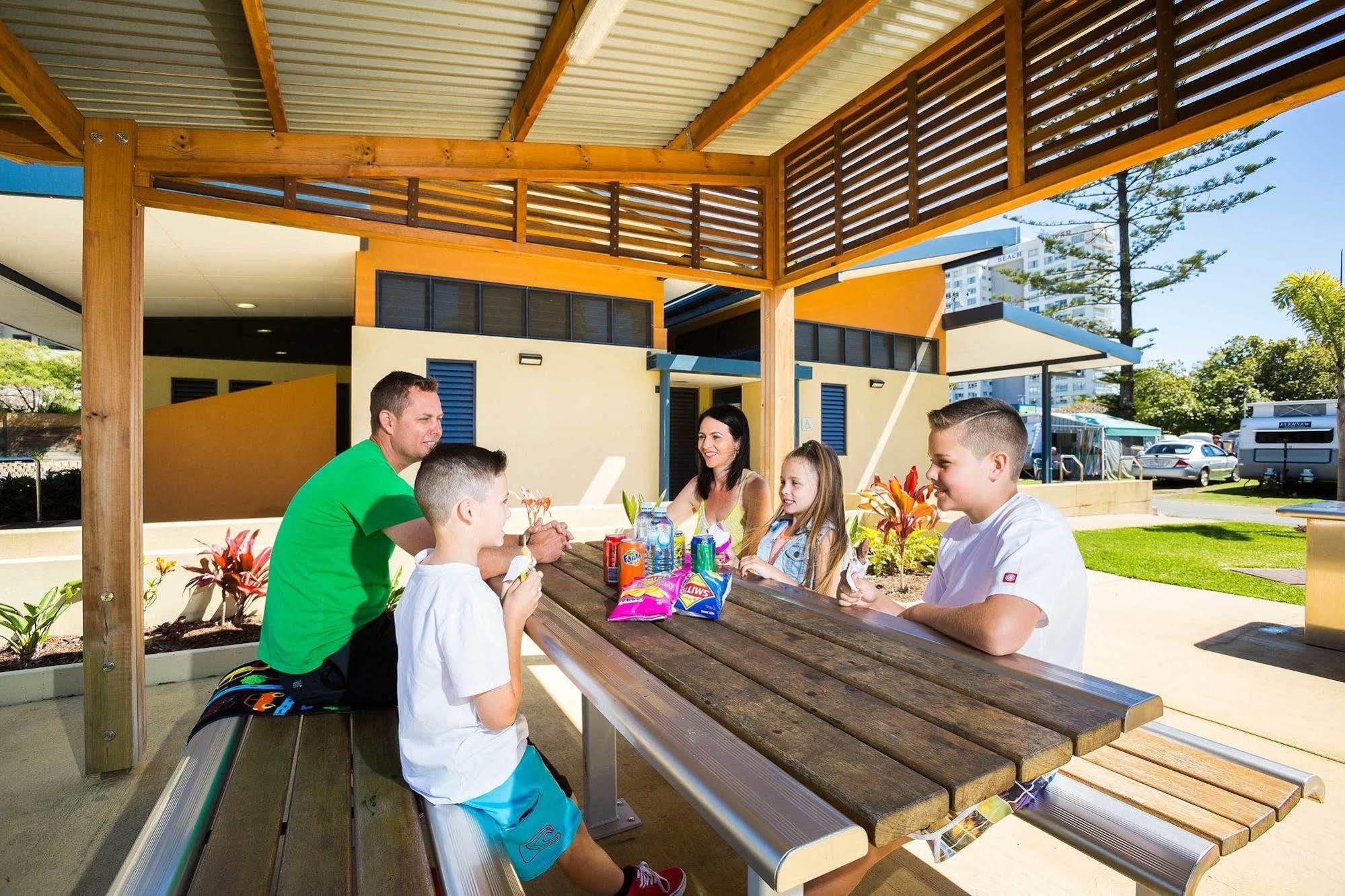 Burleigh Beach Tourist Park โกลด์โคสต์ ภายนอก รูปภาพ